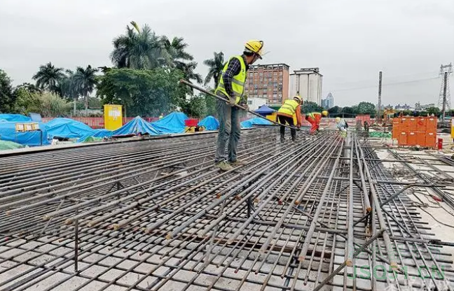 番禺净水厂工地“五一”期间热火朝天 确保明年试运行