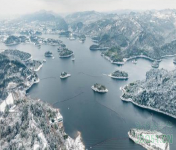 南方多地开启暴雪模式 各地银装素裹雪景美如画